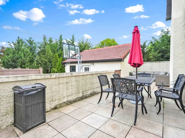 160-08 12th Road image 25 of 29