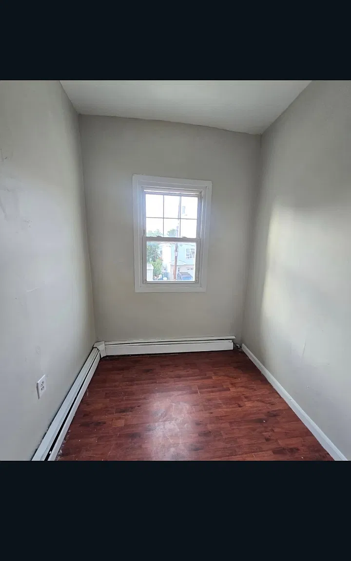 3 bed, $1,850 — Photo 3
