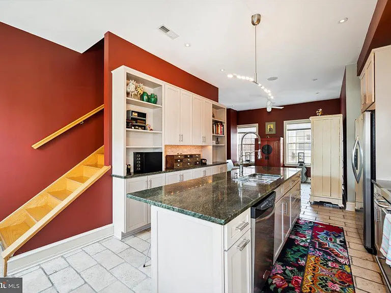 624 S 6th St #26 — Photo 9