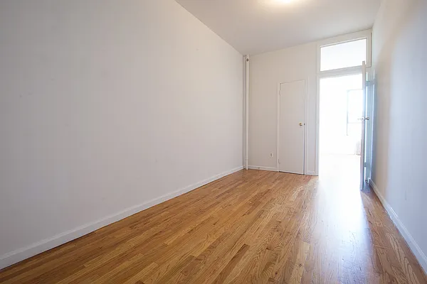 Rented by Brick&Mortar | media 7