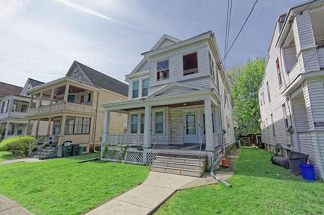 1st image of 610 Morris St #1