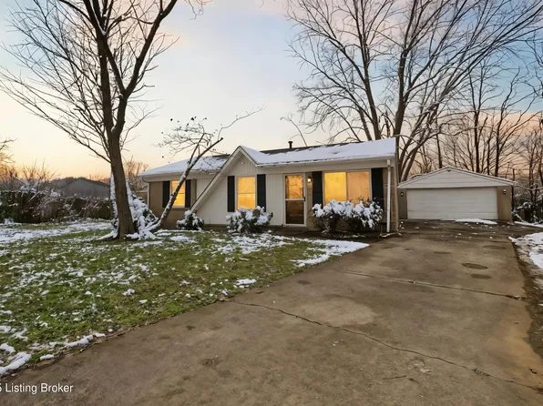 4802 Tipton Pl, Louisville, KY 40272