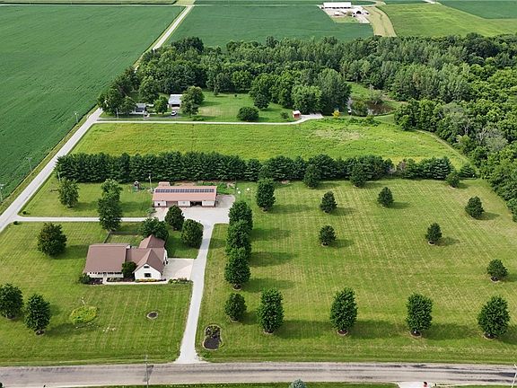 5th image of 1002 County Road 1125n