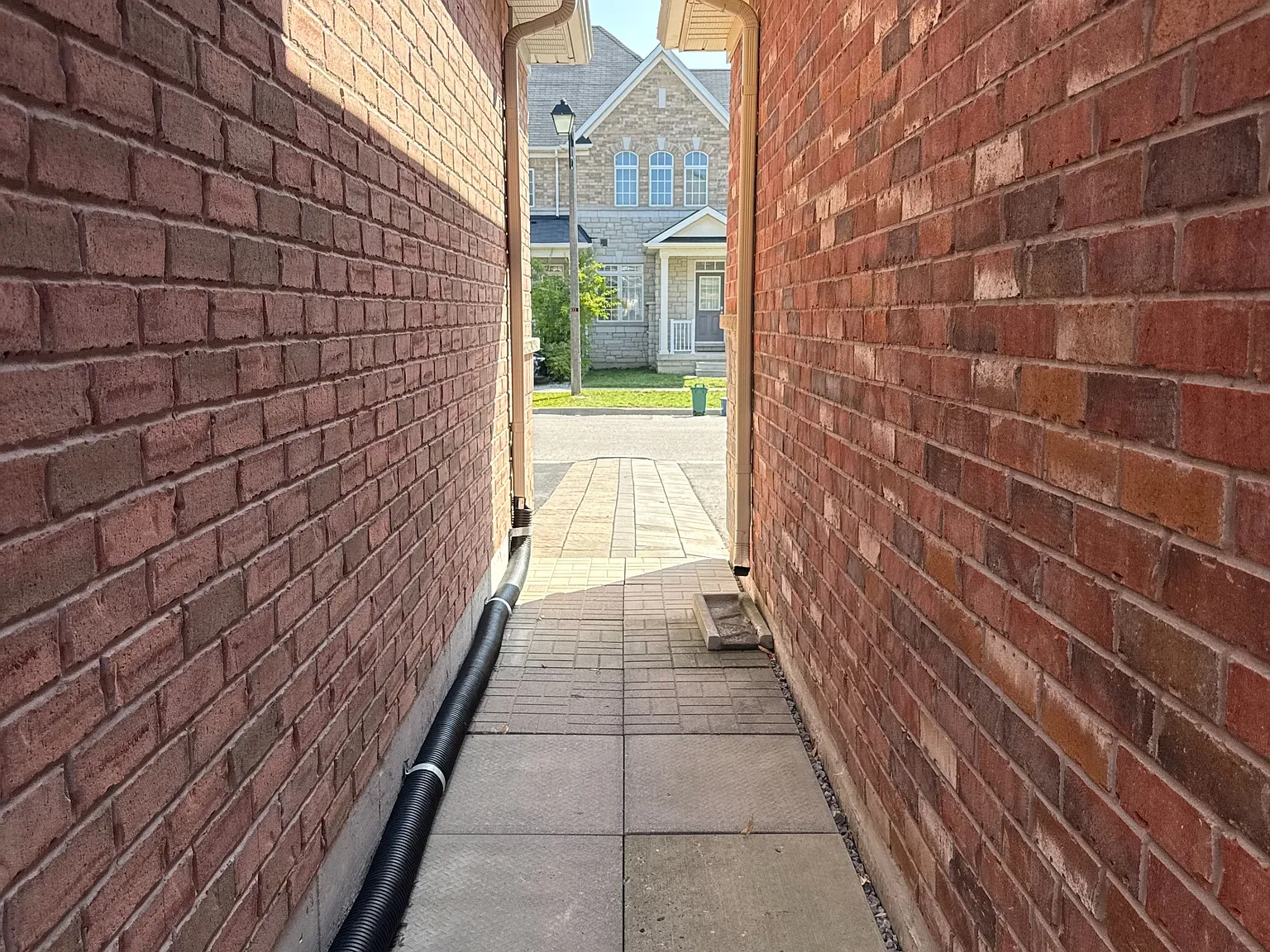 2 bed, $1,800 — Photo 2