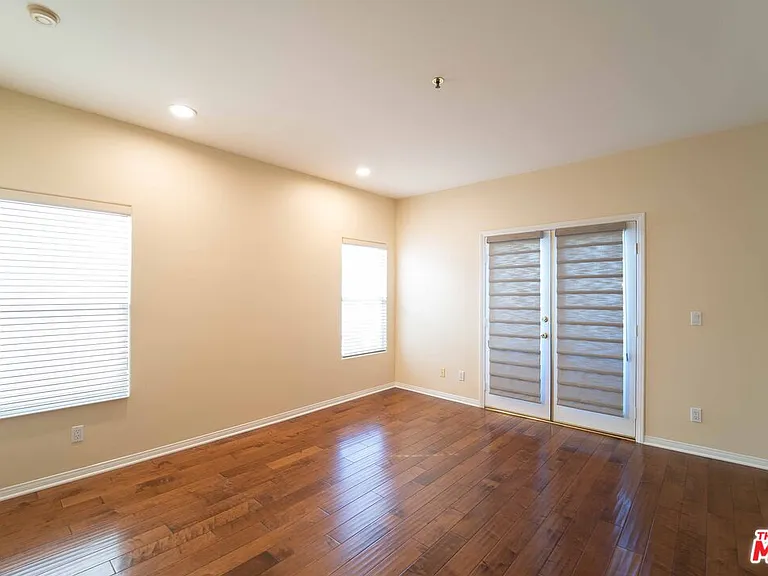 12011 Goshen Ave #202 — Photo 27