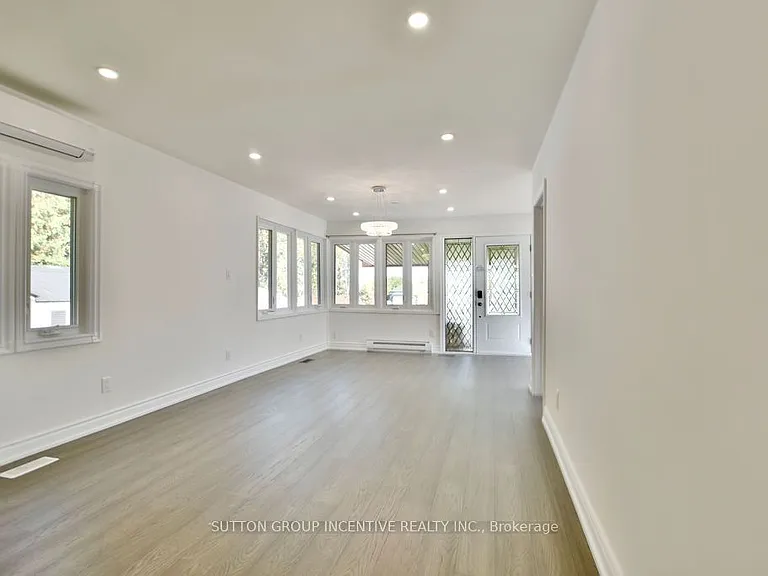 1556 Houston Ave — Photo 17