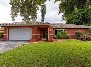 349 Forest Hills Blvd, Naples, FL 34113