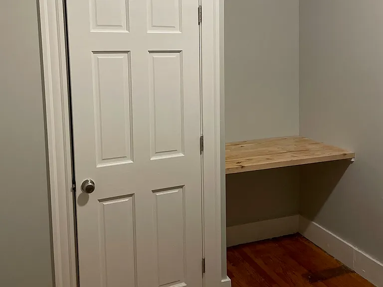 16 Hinckley St #1R — Photo 7