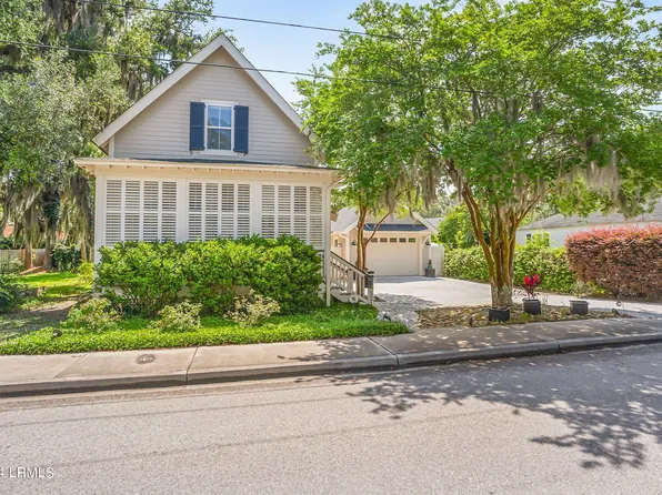 521 Ribaut Rd, Beaufort, SC 29902