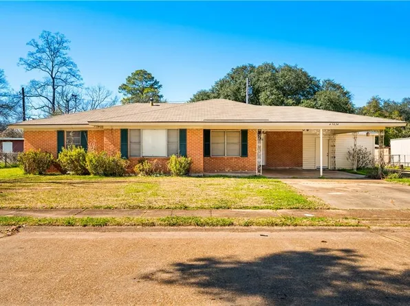 5634 E Circle Dr, Alexandria, LA 71301