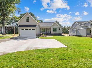 1021 York Rd, Kings Mountain, NC 28086