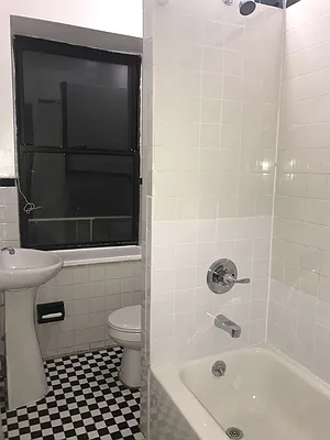 Rented by Lynda Wright, LREB  | media 25