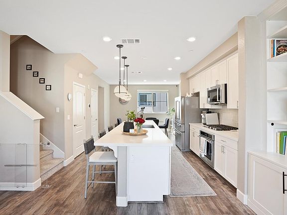4th image of 3097 Lina St Unit 4