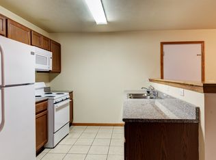 3312 29th St W APT 404, Williston, ND 58801