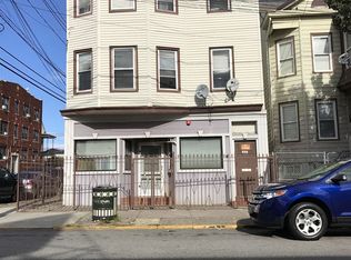 341 10th Ave, Paterson, NJ 07514