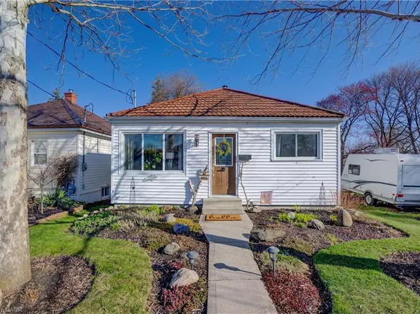 85 Bell St, Norfolk County, ON N4B 1W9