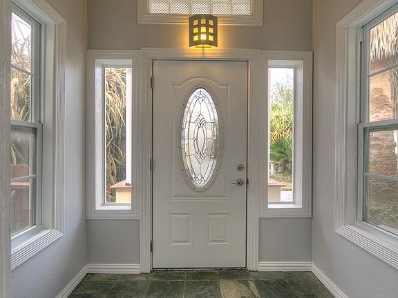 4th image of 742 Lake View Dr