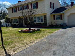 12700 Silverbirch Ln, Laurel, MD 20708