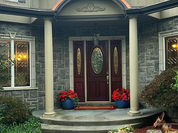2nd image of 8657 W Creekrun Way