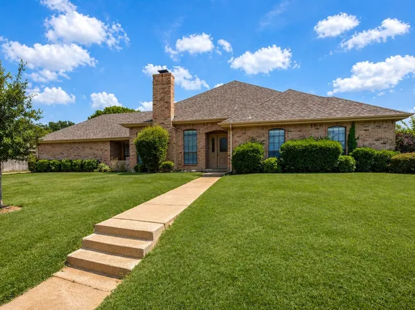5401 Ledgestone Dr, Fort Worth, TX 76132