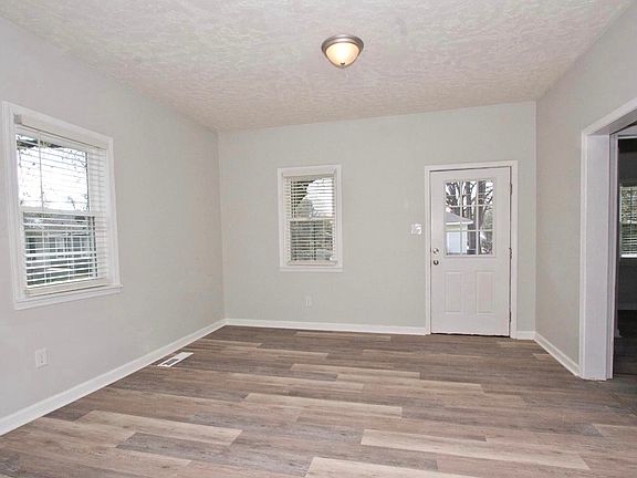 3rd image of 1300 Todd Ave