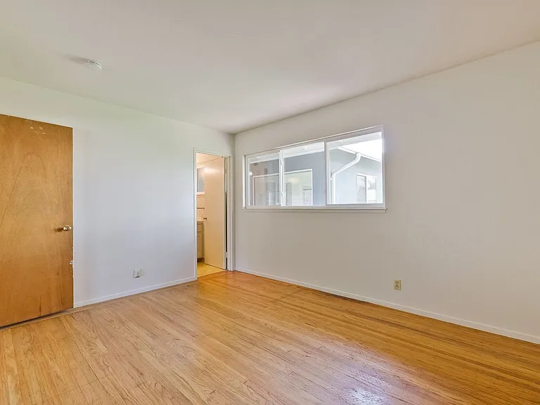 160 Kit Carson Ct — Photo 50