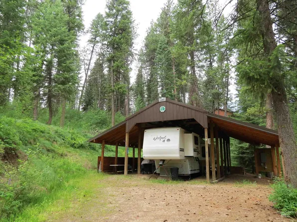 9 Leisure Ln, Garden Valley, ID 83622