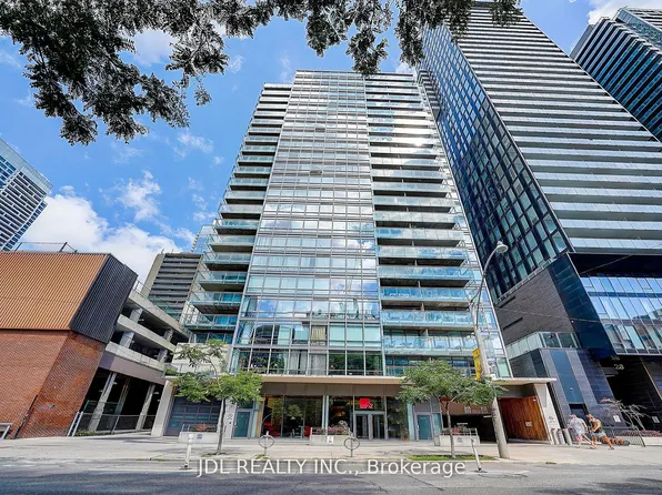 22 Wellesley St E #2105, Toronto, ON M4Y 1G3