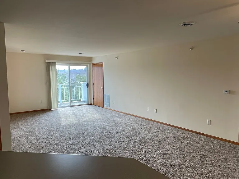 Door Creek Apartments — Photo 4