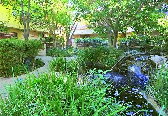 4th image of 909 Westbourne Dr #2065