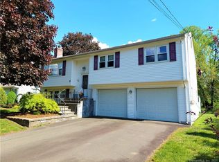 21 Fernwood Dr, Vernon, CT 06066