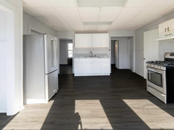 30 Chestnut St Floor 2, Fitchburg, MA 01420