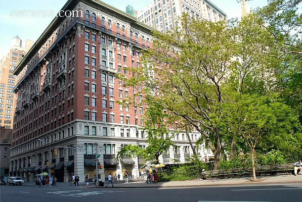 Sold by Corcoran | media 25