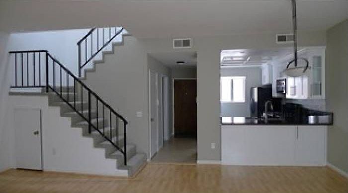 1st image of 1830 Colby Ave APT 3