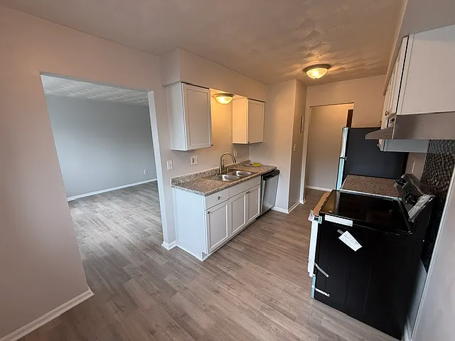2 bed, 900 sqft, $1,100 — Photo 4