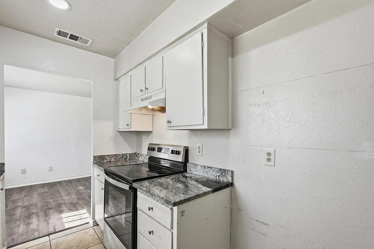 Building Photo - 1812 Frances Dr