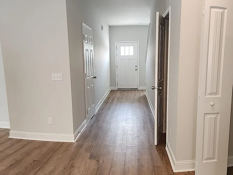 193 Heirloom Rd #1 — Photo 3