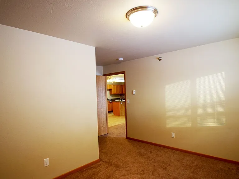 Belcastle Apartments — Photo 23