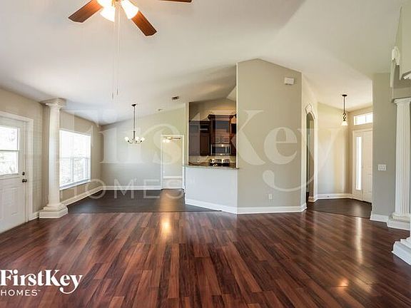 2nd image of 4633 Fernway Dr