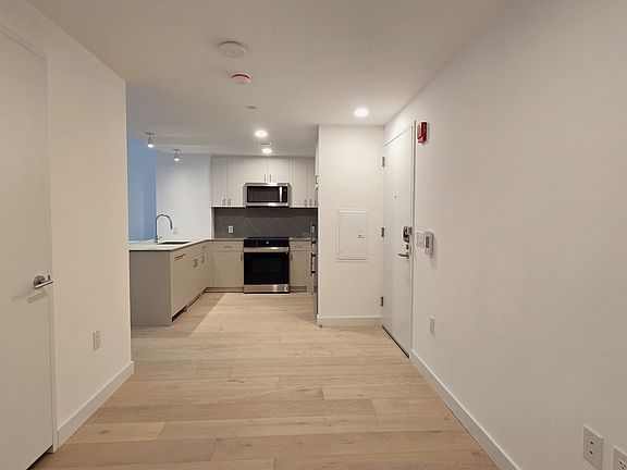 5th image of 233 50th Ave #E304