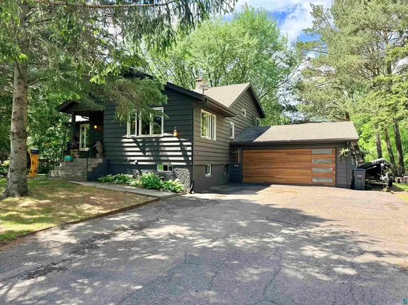 1811 Columbus Ave, Duluth, MN 55803