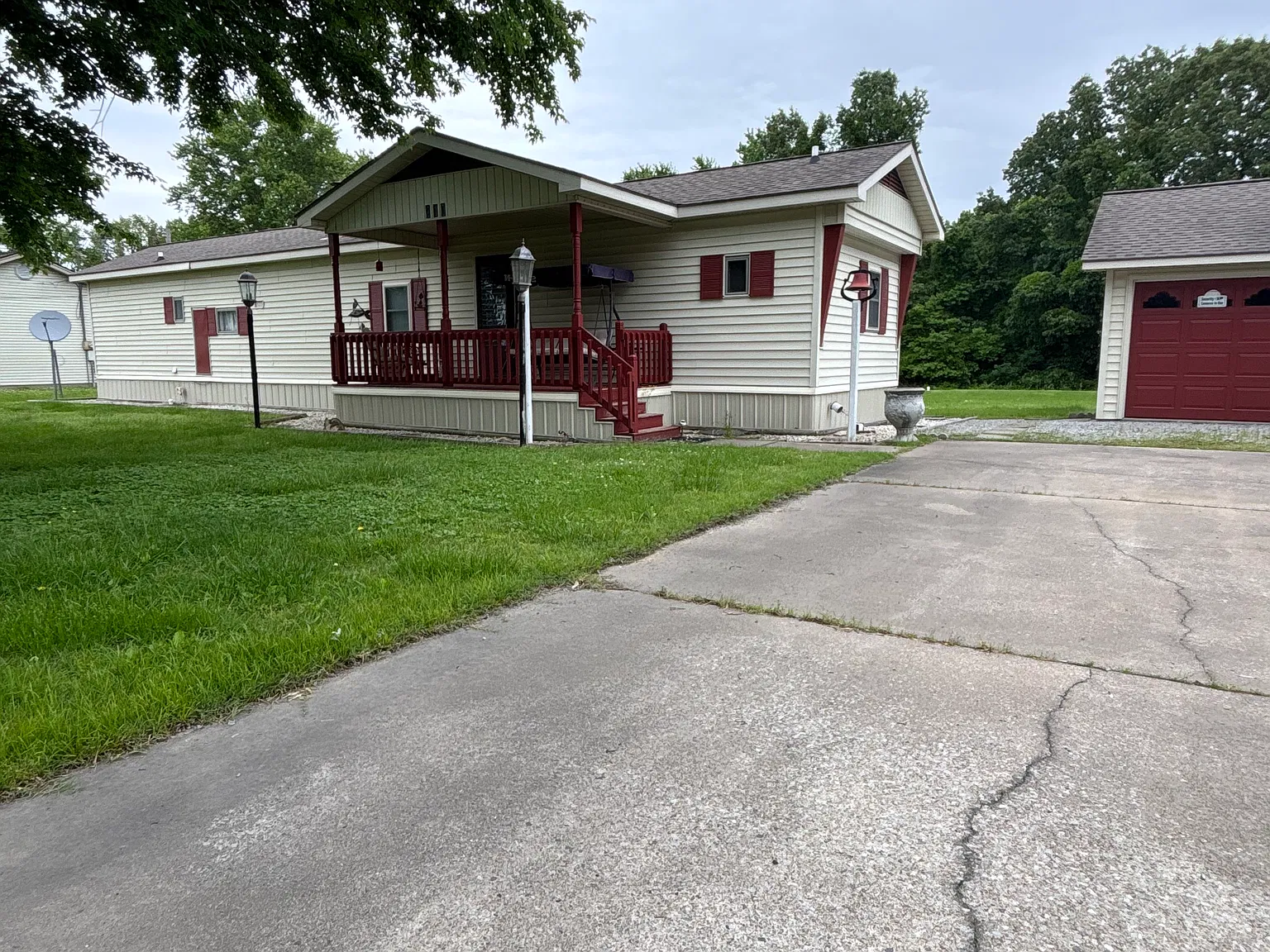 1 bed, 1100 sqft, $1,350 — Photo 1