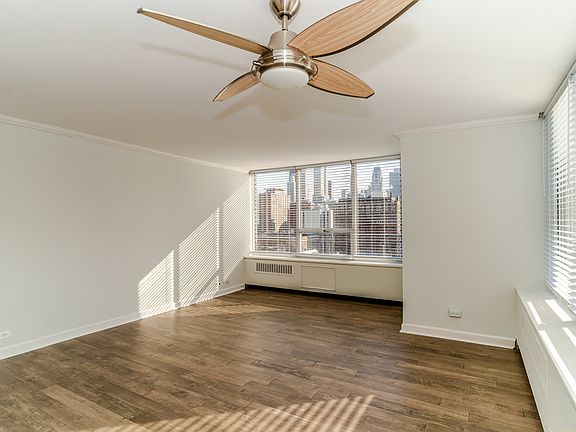 5th image of 70 W Burton Pl APT 1207