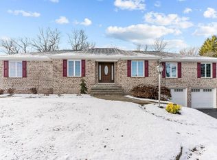 66 Kimberly Ln, Cranston, RI 02921