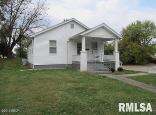 103 Grove Ave, Anna, IL 62906