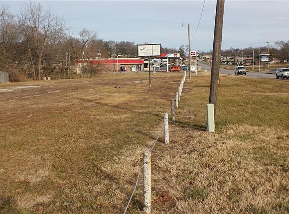 4th image of 201 N State Route 7 Hwy