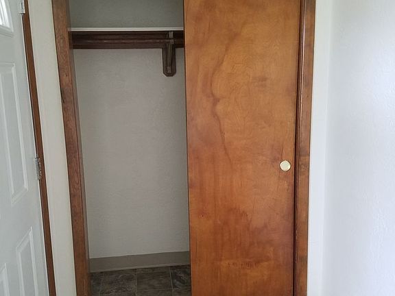 5th image of 2415-2425 Wooddale Ave NE