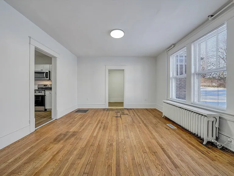 1518 Chapman Ave SW — Photo 30