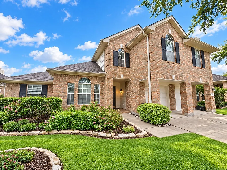 2610 Parkbriar Ln