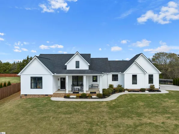 363 Terra Plains Dr, Greer, SC 29651